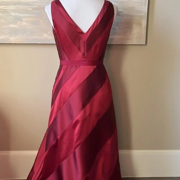 NWT! NEVER WORN! Adrianna Papell Fabric Combo Satin Ball Gown - Cranberry 18W - Picture 6 of 9